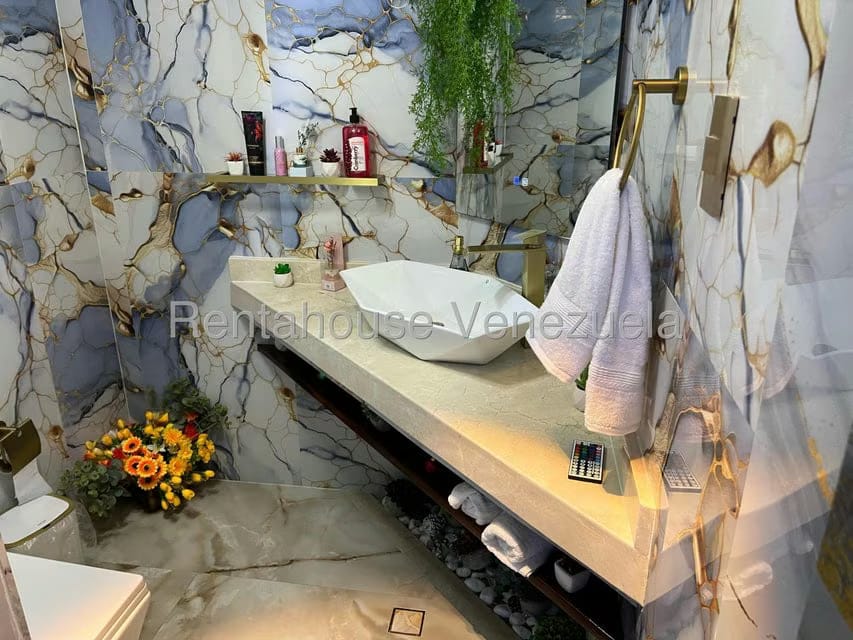 Casa (Duplex) en Venta en Colinas de Vista Alegre, Distrito Metropolitano - 31