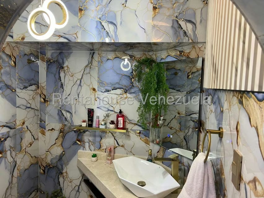 Casa (Duplex) en Venta en Colinas de Vista Alegre, Distrito Metropolitano - 32