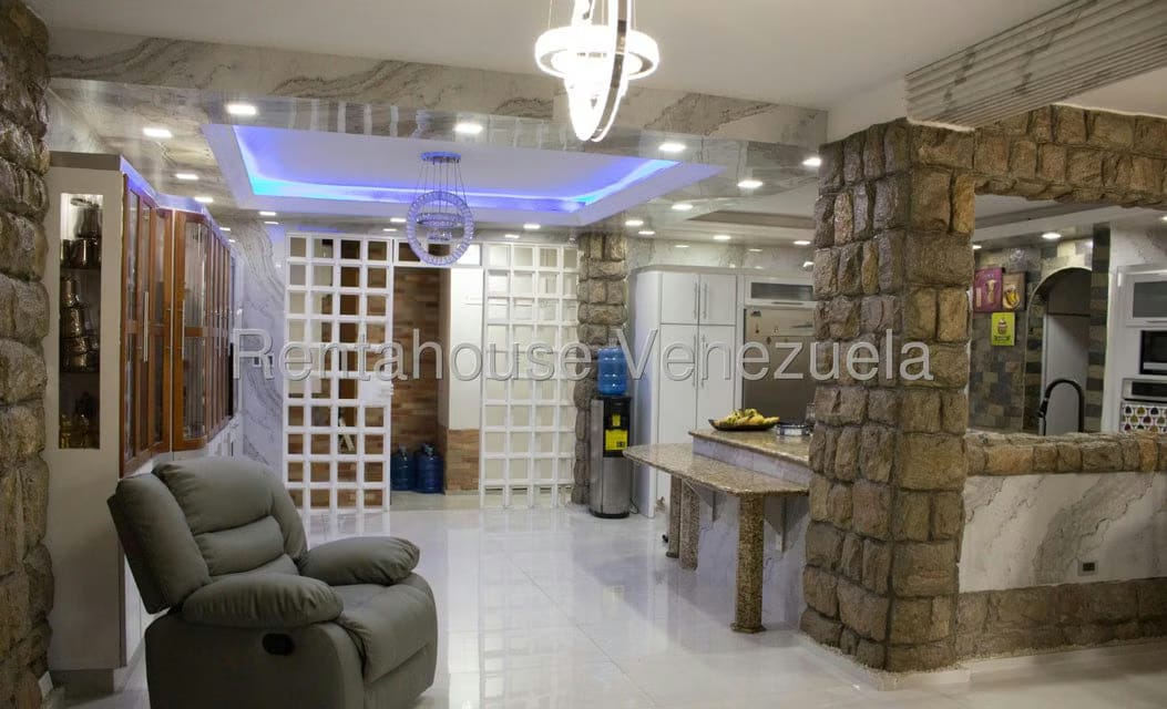 Casa (Duplex) en Venta en Colinas de Vista Alegre, Distrito Metropolitano - 8