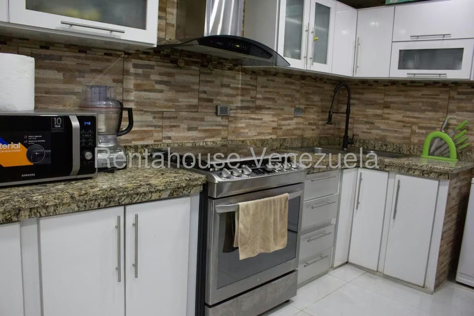 Casa (Duplex) en Venta en Colinas de Vista Alegre, Distrito Metropolitano - 10
