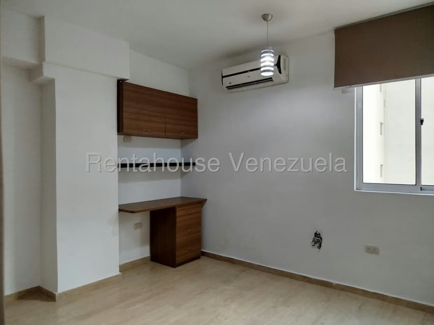 Apartamento (1 Nivel) en Alquiler en Andres Bello, Aragua - 18