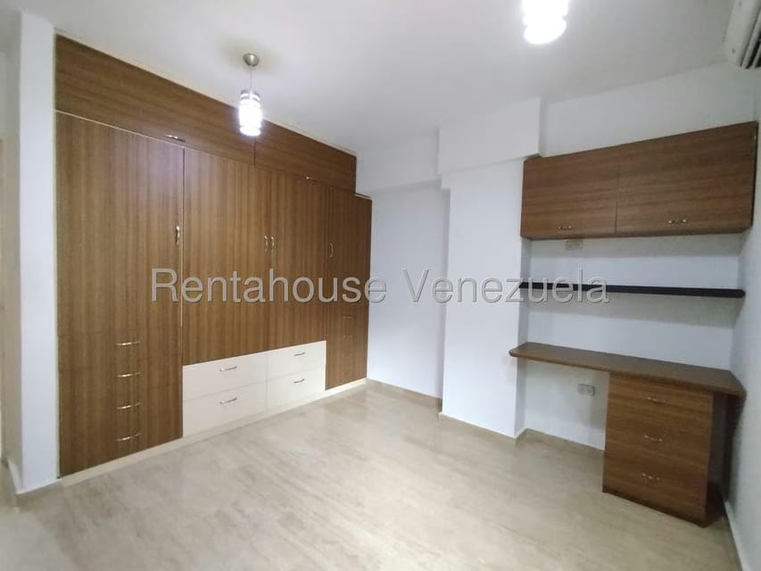 Apartamento (1 Nivel) en Alquiler en Andres Bello, Aragua - 21