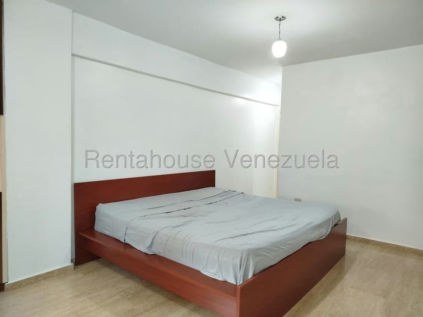 Apartamento (1 Nivel) en Alquiler en Andres Bello, Aragua - 24