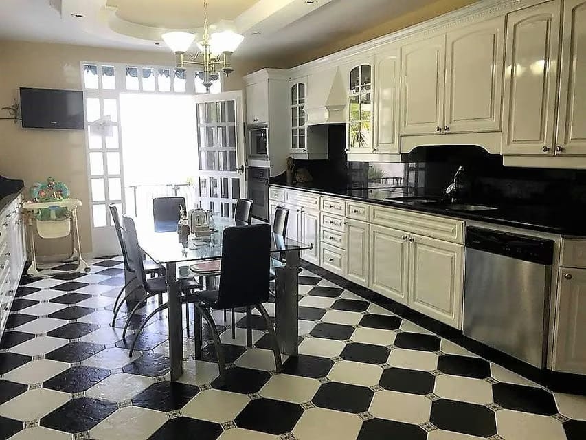 Casa (Duplex) en Venta en Los Naranjos del Cafetal, Distrito Metropolitano - 9