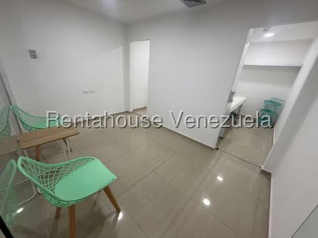 Comercial (Oficina) en Alquiler en Los Ruices, Distrito Metropolitano - 13