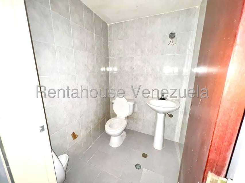 Comercial (Local Comercial) en Venta en San Jose de Tarbes, Carabobo - 21
