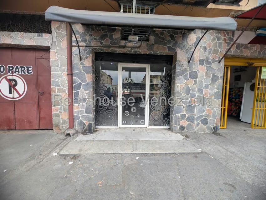 Comercial (Local Comercial) en Alquiler en 23 de Enero, Aragua
