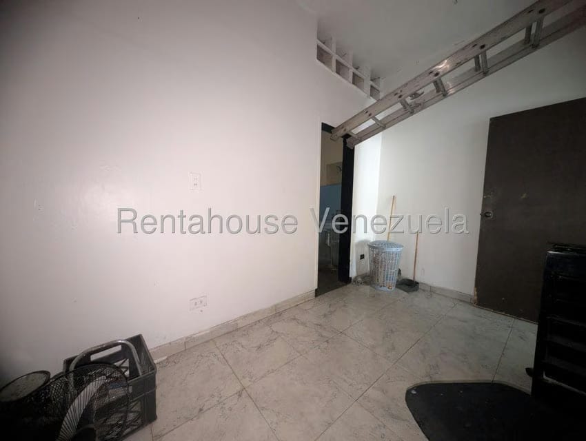 Comercial (Local Comercial) en Alquiler en 23 de Enero, Aragua - 8