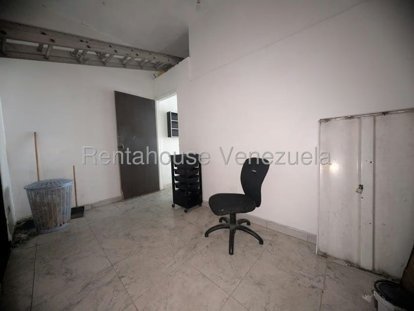 Comercial (Local Comercial) en Alquiler en 23 de Enero, Aragua - 9