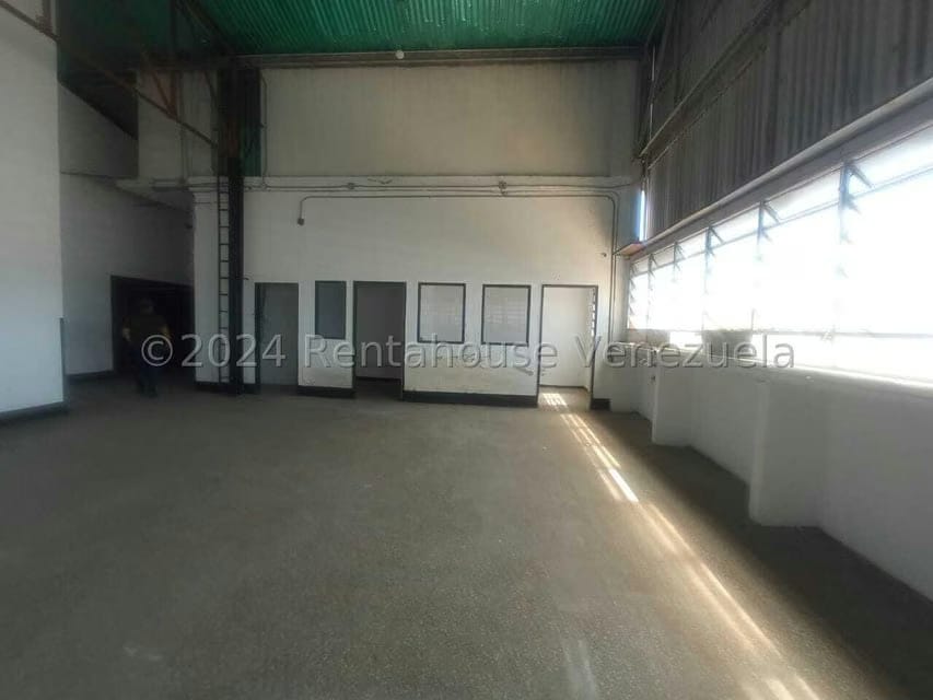 Comercial (Galpon - Deposito) en Alquiler en Boleita Norte, Distrito Metropolitano - 11