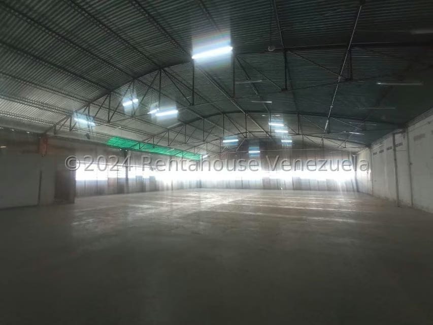 Comercial (Galpon - Deposito) en Alquiler en Boleita Norte, Distrito Metropolitano - 3
