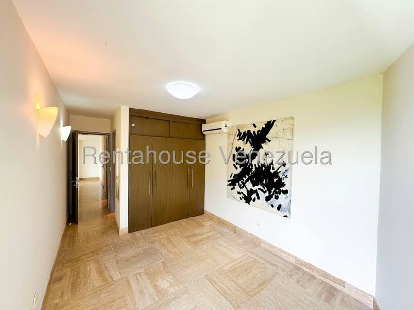Apartamento (1 Nivel) en Venta en Lomas de Las Mercedes, Distrito Metropolitano - 31