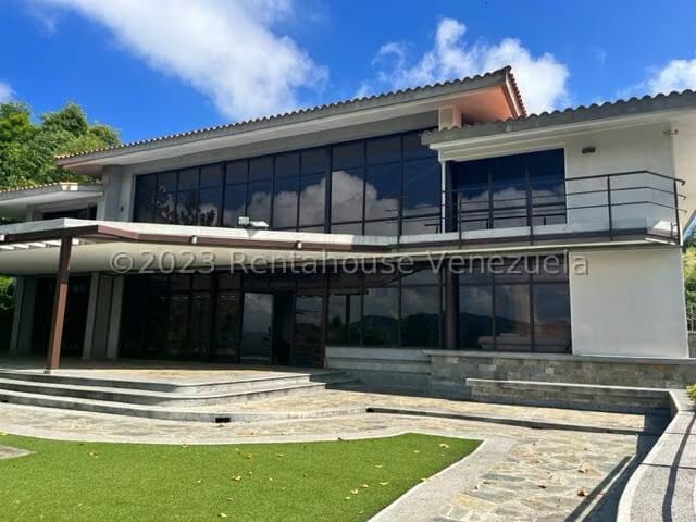 Casa (Contemporaneo) en Venta en Monte Elena, Distrito Metropolitano - 3