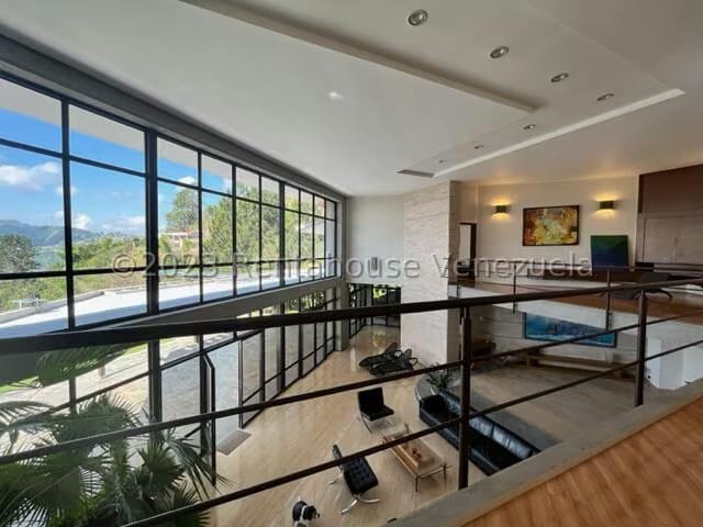 Casa (Contemporaneo) en Venta en Monte Elena, Distrito Metropolitano - 8