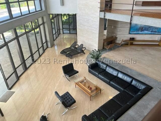 Casa (Contemporaneo) en Venta en Monte Elena, Distrito Metropolitano - 9
