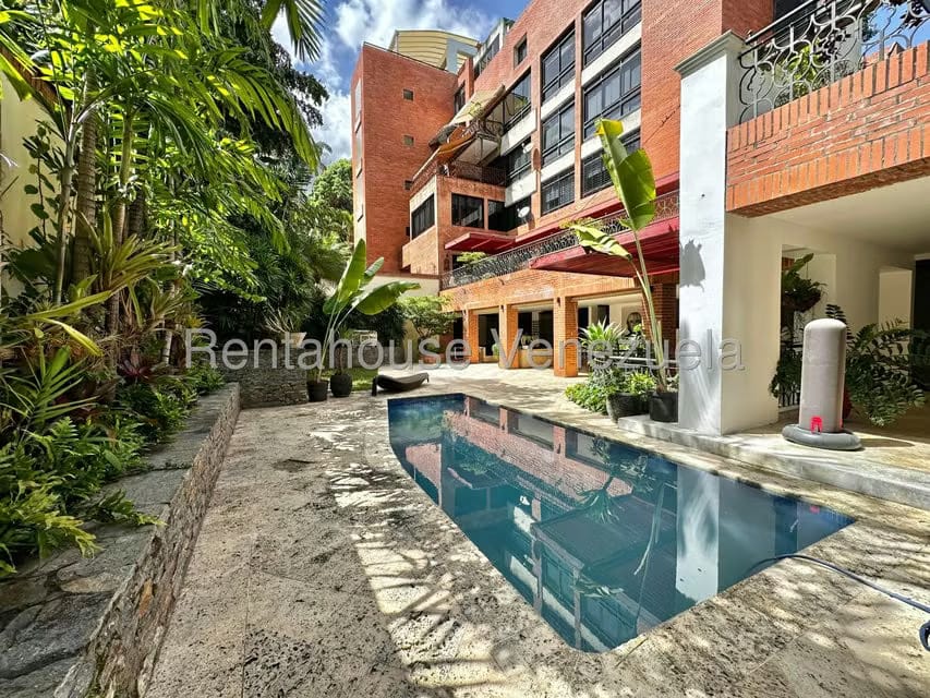 Apartamento (Planta Baja) en Venta en Los Palos Grandes, Distrito Metropolitano