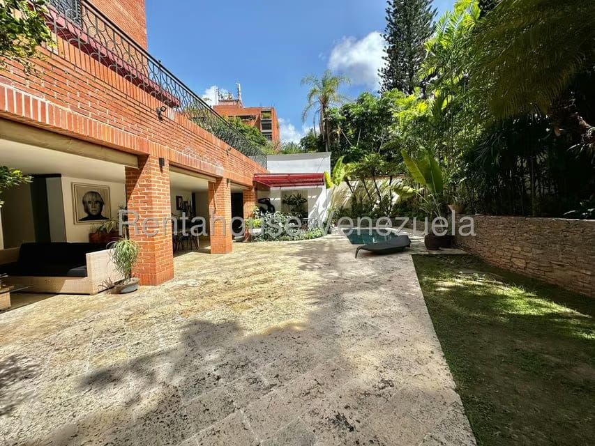 Apartamento (Planta Baja) en Venta en Los Palos Grandes, Distrito Metropolitano - 11