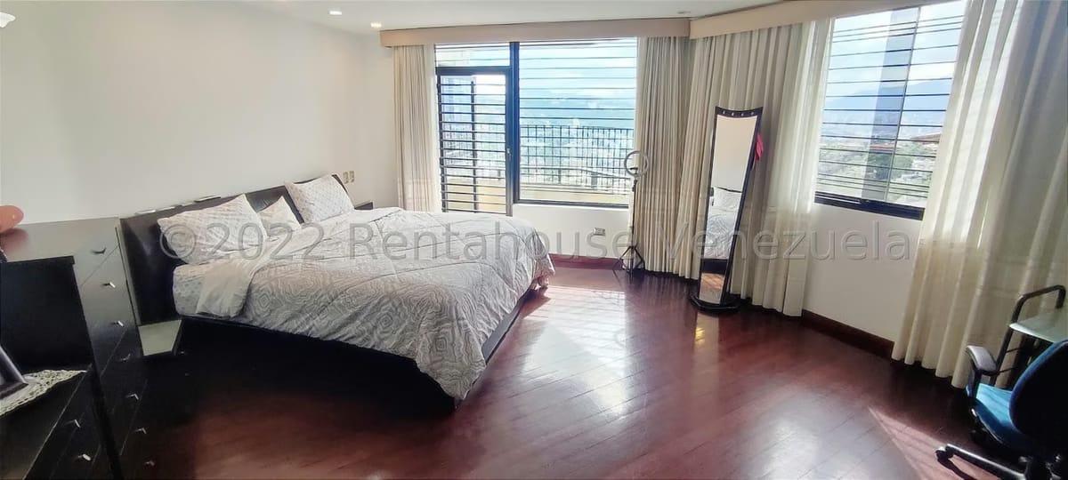 Casa (Multipes Niveles) en Venta en El Cafetal, Distrito Metropolitano - 18