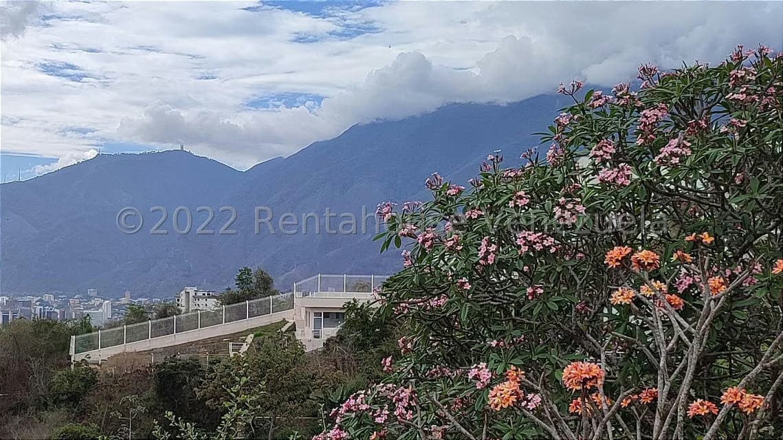 Casa (Multipes Niveles) en Venta en El Cafetal, Distrito Metropolitano - 24
