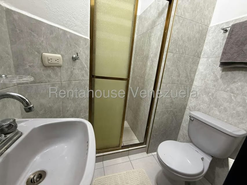 Apartamento (1 Nivel) en Venta en Zona Este, Lara - 8