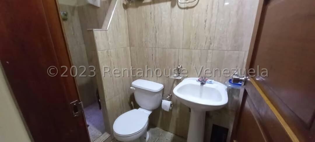 Comercial (Local Comercial) en Venta en Los Rosales, Distrito Metropolitano - 26