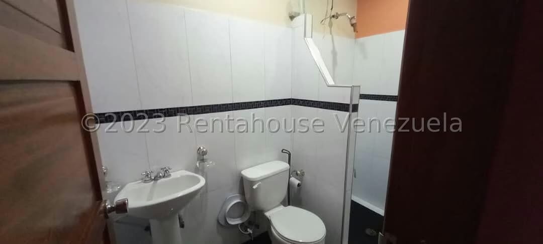 Comercial (Local Comercial) en Venta en Los Rosales, Distrito Metropolitano - 27