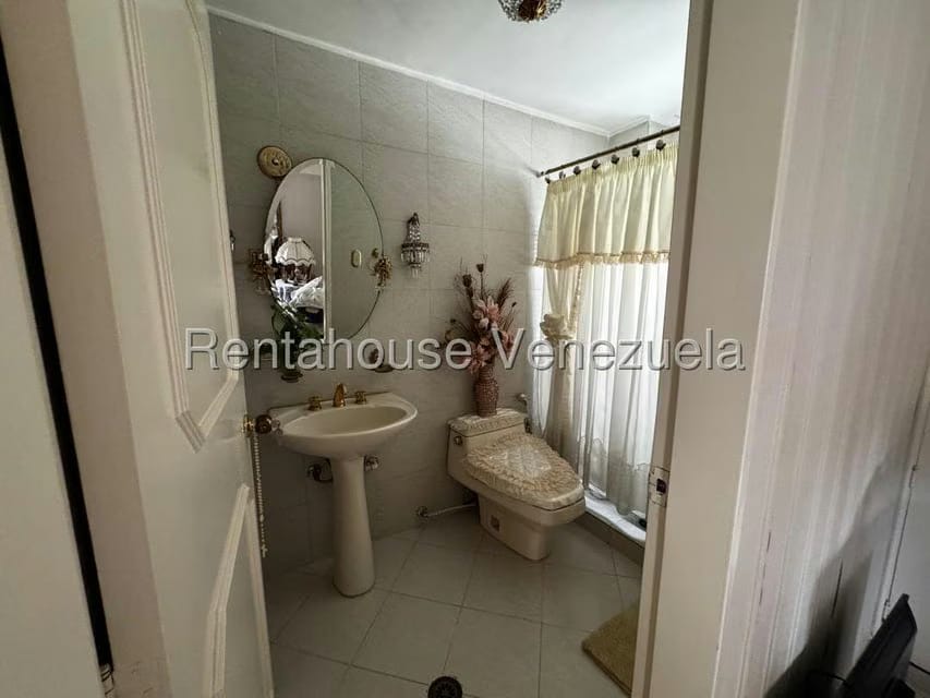 Apartamento (1 Nivel) en Venta en Los Nuevos Teques, Miranda - 20