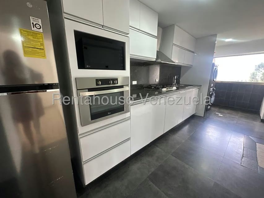 Apartamento (1 Nivel) en Alquiler en Los Naranjos del Cafetal, Distrito Metropolitano - 7