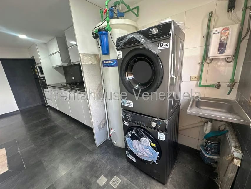 Apartamento (1 Nivel) en Alquiler en Los Naranjos del Cafetal, Distrito Metropolitano - 8