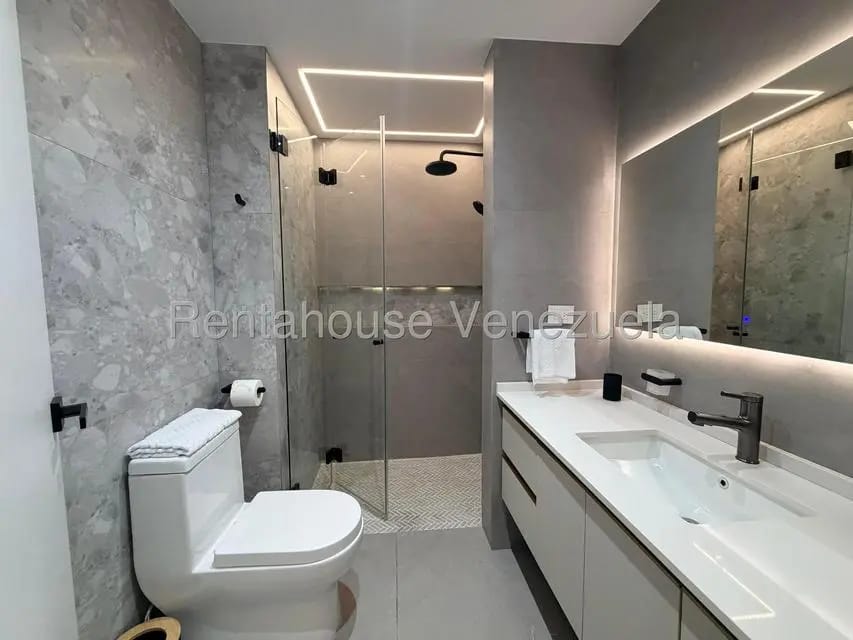Apartamento (1 Nivel) en Venta en La Castellana, Distrito Metropolitano - 11
