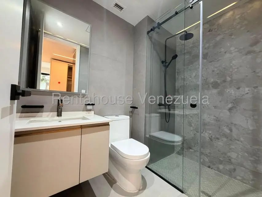 Apartamento (1 Nivel) en Venta en La Castellana, Distrito Metropolitano - 21