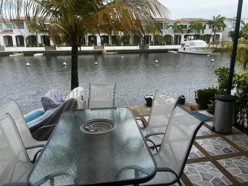 Townhouse (Duplex) en Venta en Puerto Encantado, Miranda - 19
