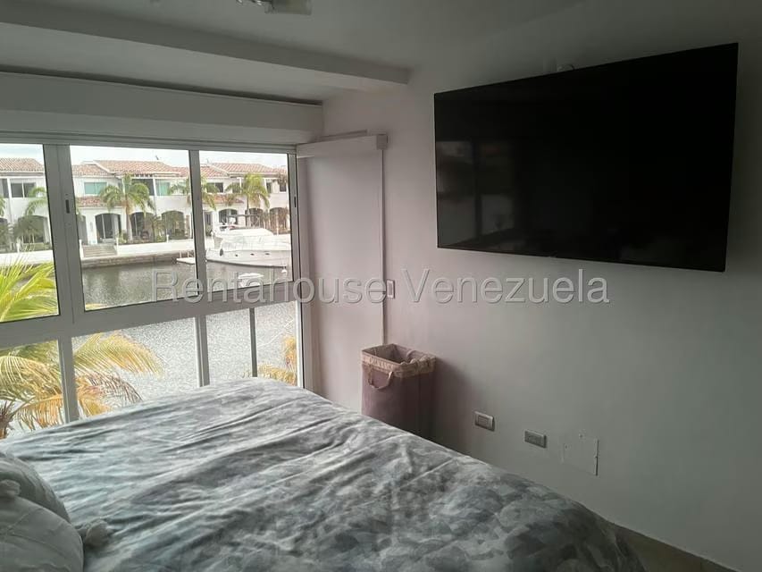 Townhouse (Duplex) en Venta en Puerto Encantado, Miranda - 37