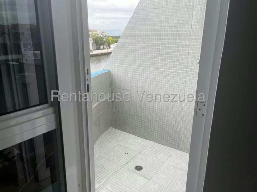 Townhouse (Duplex) en Venta en Puerto Encantado, Miranda - 38