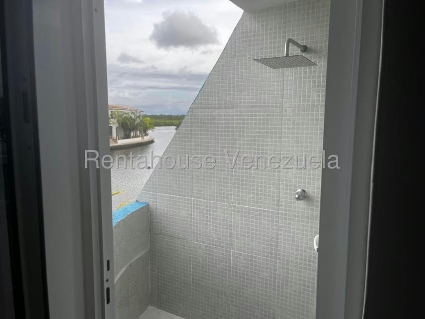 Townhouse (Duplex) en Venta en Puerto Encantado, Miranda - 39
