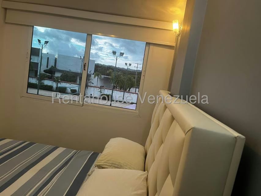 Townhouse (Duplex) en Venta en Puerto Encantado, Miranda - 52