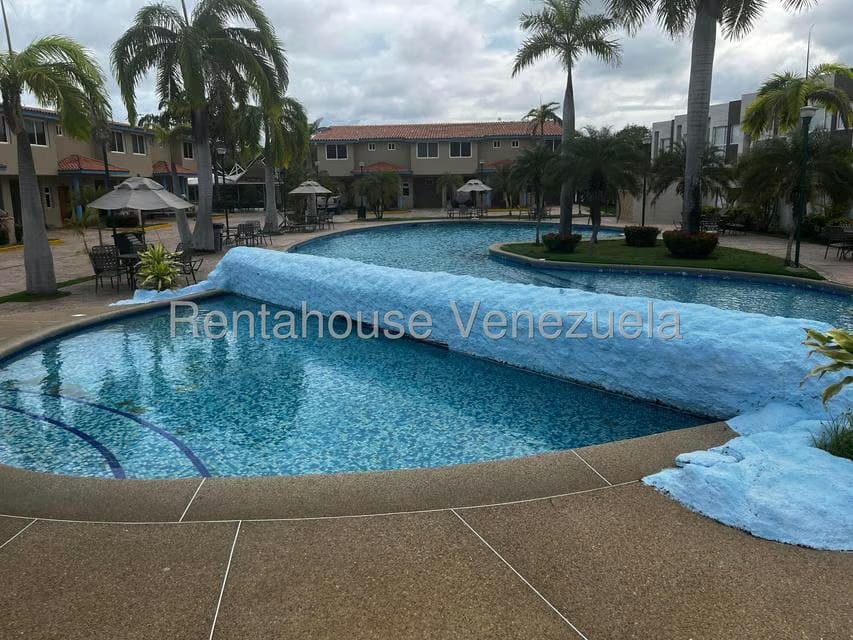Townhouse (Duplex) en Venta en Puerto Encantado, Miranda - 59