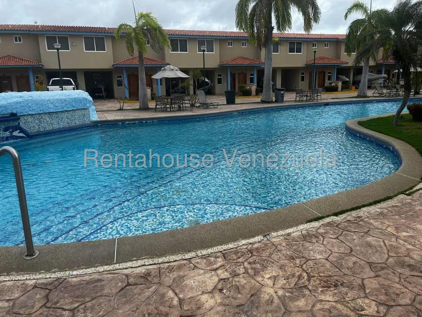 Townhouse (Duplex) en Venta en Puerto Encantado, Miranda - 65