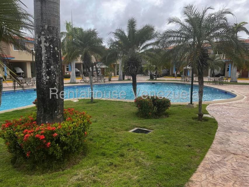 Townhouse (Duplex) en Venta en Puerto Encantado, Miranda - 66