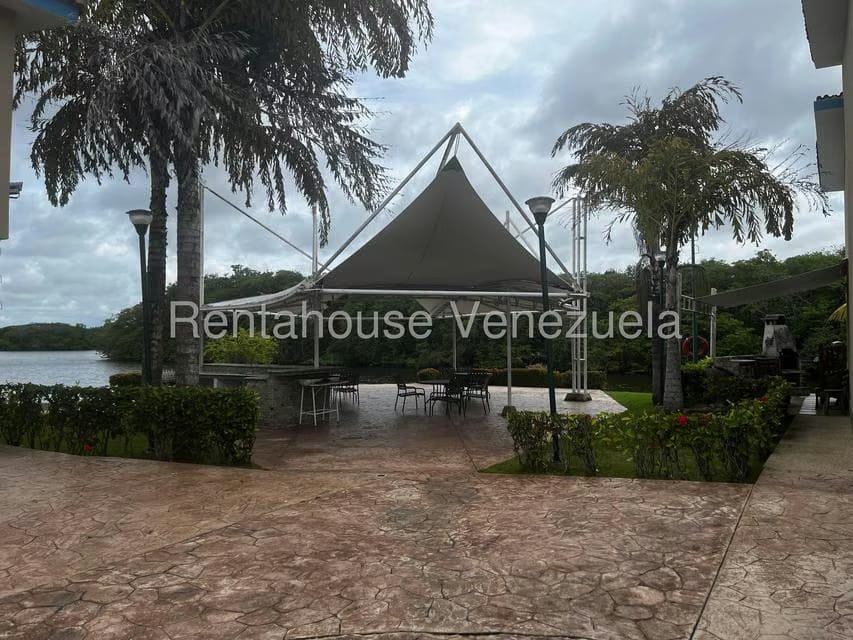 Townhouse (Duplex) en Venta en Puerto Encantado, Miranda - 68