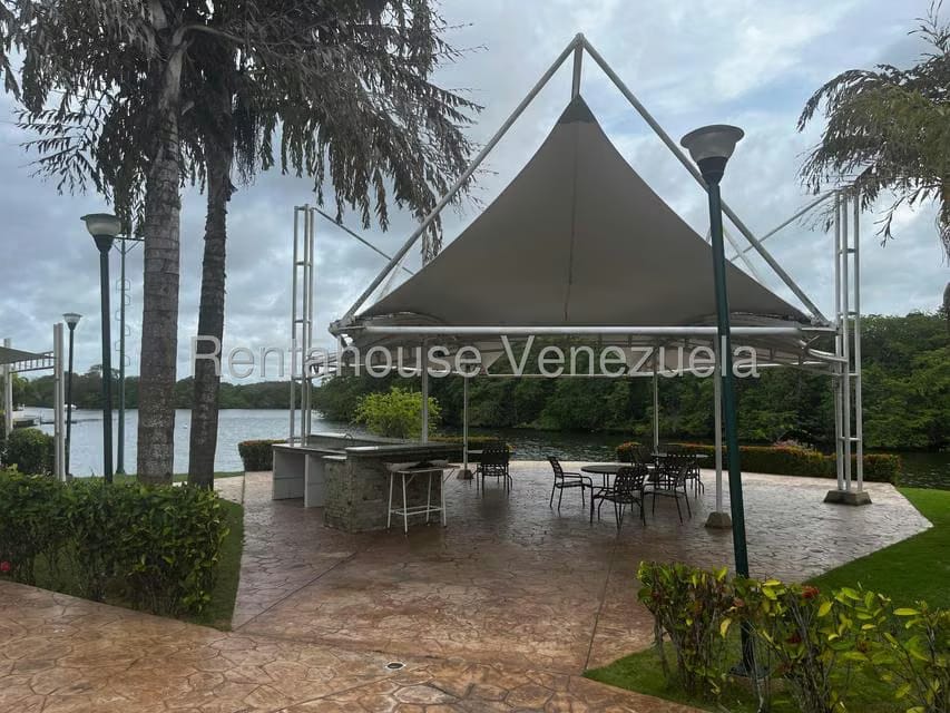 Townhouse (Duplex) en Venta en Puerto Encantado, Miranda - 69
