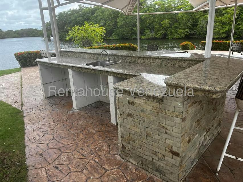 Townhouse (Duplex) en Venta en Puerto Encantado, Miranda - 76