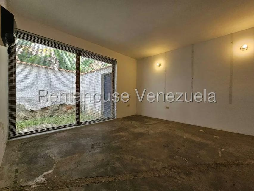 Casa (Duplex) en Venta en Lomas de La Lagunita, Distrito Metropolitano - 11