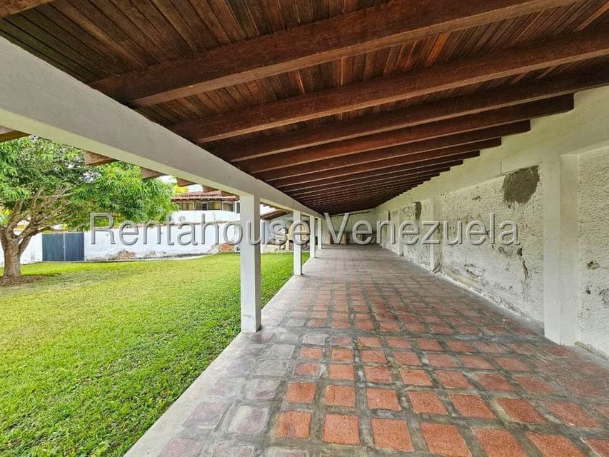 Casa (Duplex) en Venta en Lomas de La Lagunita, Distrito Metropolitano - 13