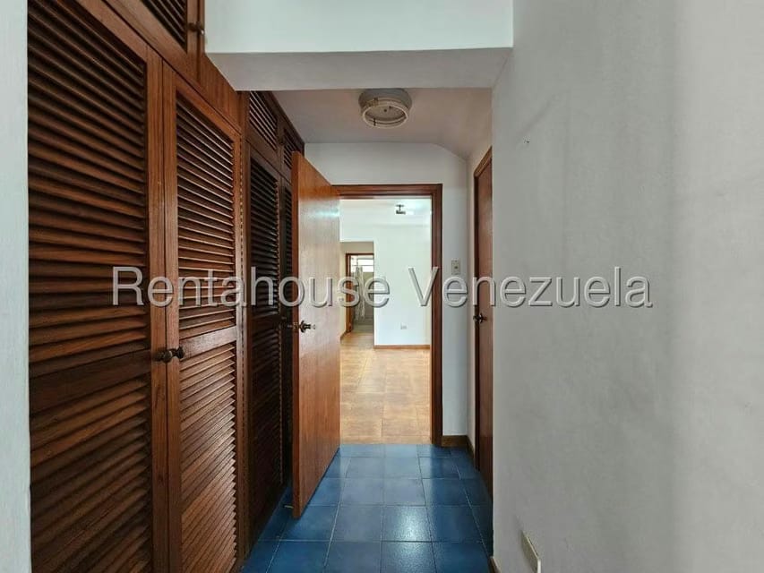Casa (Duplex) en Venta en Lomas de La Lagunita, Distrito Metropolitano - 38