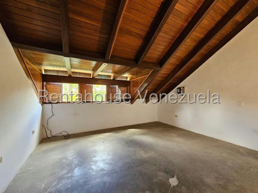 Casa (Duplex) en Venta en Lomas de La Lagunita, Distrito Metropolitano - 48