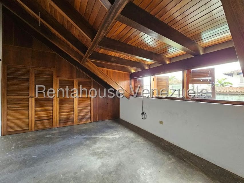 Casa (Duplex) en Venta en Lomas de La Lagunita, Distrito Metropolitano - 50