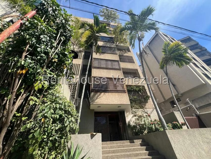 Apartamento (1 Nivel) en Alquiler en Santa Eduvigis, Distrito Metropolitano