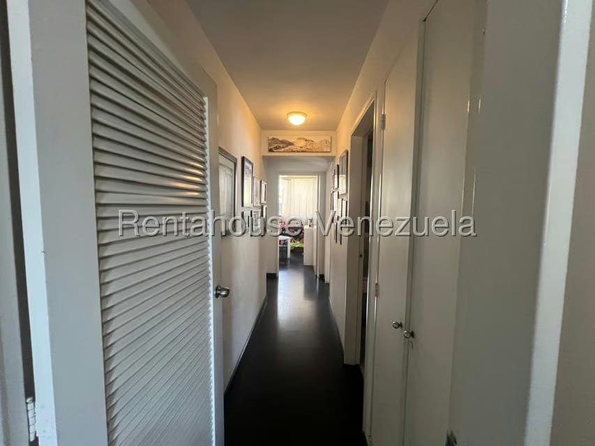 Apartamento (1 Nivel) en Alquiler en Santa Eduvigis, Distrito Metropolitano - 11