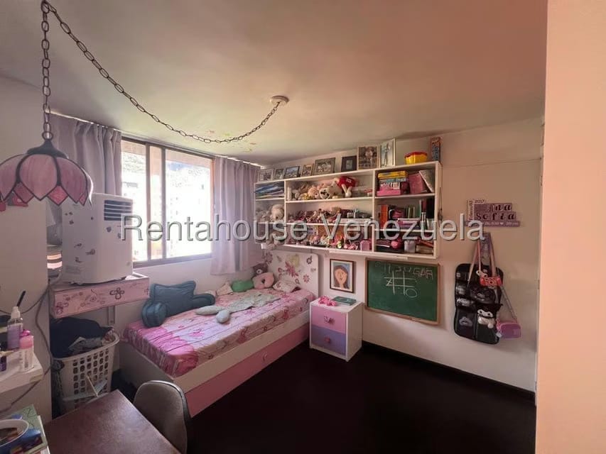 Apartamento (1 Nivel) en Alquiler en Santa Eduvigis, Distrito Metropolitano - 15